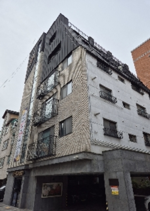 2024타경121266 다세대연립 · 서울특별시 서초구 강남대로30길 32-18 4층402호 (양재동,피카소)