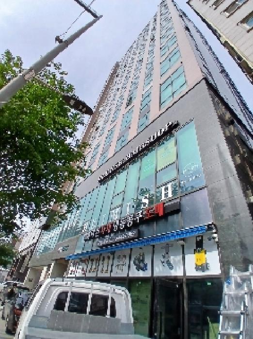 2025타경102932 상가근린 · 서울특별시 관악구 신림동 1568-5 더위일관악파크뷰 7층702호
