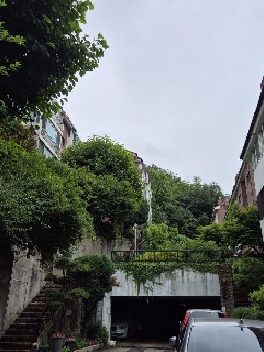 2025타경103077 · 서울특별시 종로구 구기동 134-8