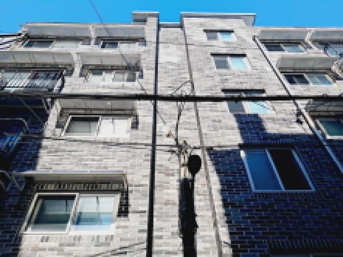 2025타경103756 다세대연립 · 서울특별시 동작구 상도동 210-42 이에스하임 3층302호
