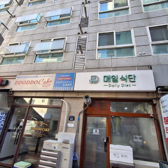 2026타경100139 상가근린 · 서울특별시 관악구 신림동 1421-1 신림큐브 4층405호