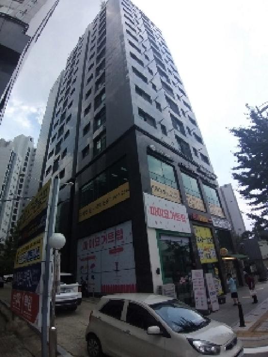 2025타경11017 다세대연립 · 서울특별시 영등포구 신길동 261-11 서경팰리스101 제13층 제1301호