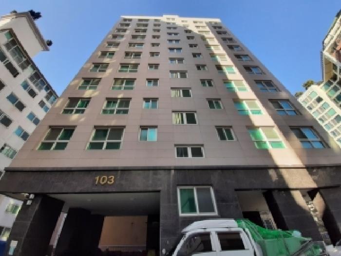2025타경13841 상가근린 · 서울특별시 강서구 등촌동 637-19 라빌라스 제103동 제4층 제402호