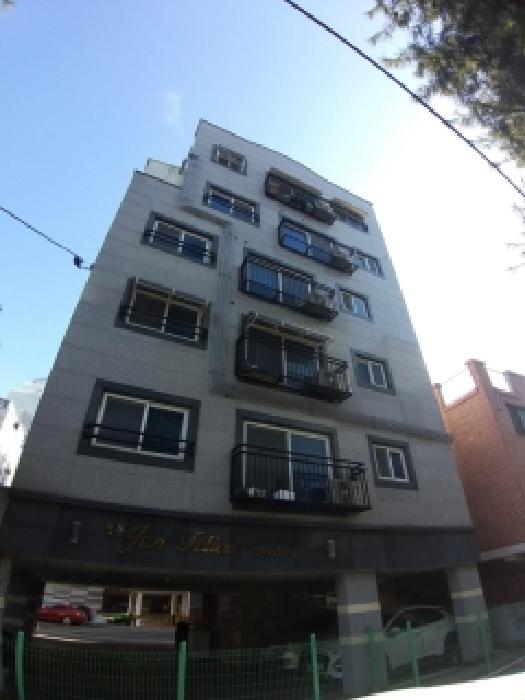 2026타경3185 다세대연립 · 서울특별시 양천구 신정동 128-92 준펠리체 제4층 제401호