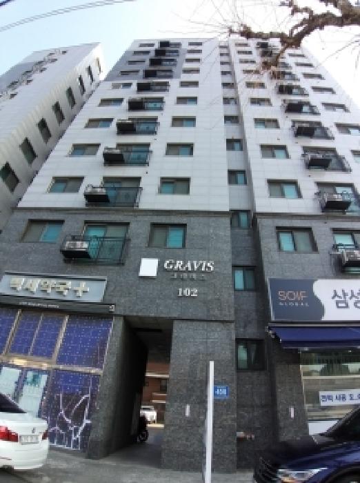 2026타경3678 상가근린 · 서울특별시 양천구 신월동 131-2 그라비스 제102동 제8층 제801호