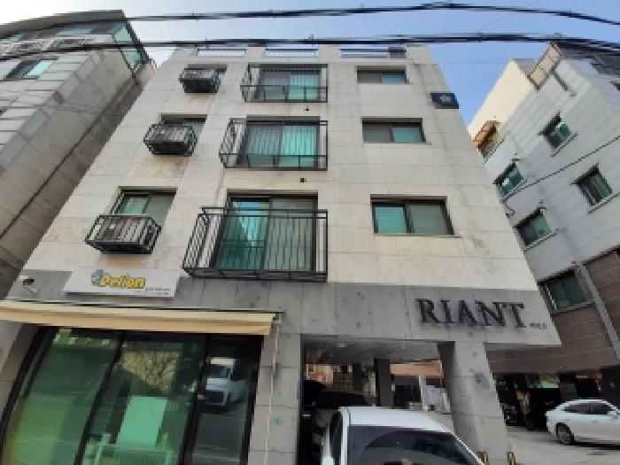 2026타경3918 다세대연립 · 서울특별시 금천구 시흥동 835-10 리안트 제3층 제301호