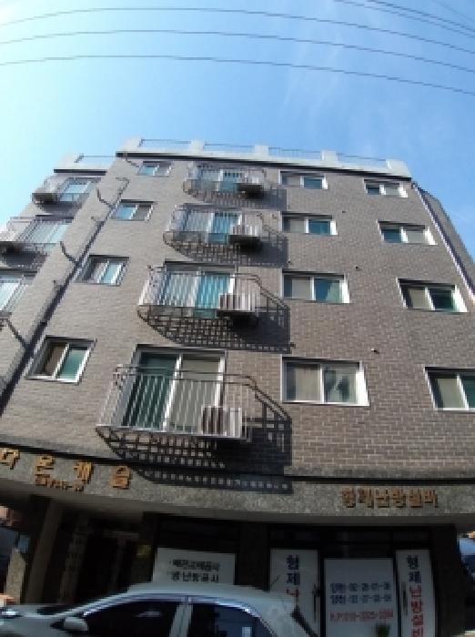 2026타경3949 다세대연립 · 서울특별시 양천구 신월동 243-30 다온캐슬 제2층 제202호