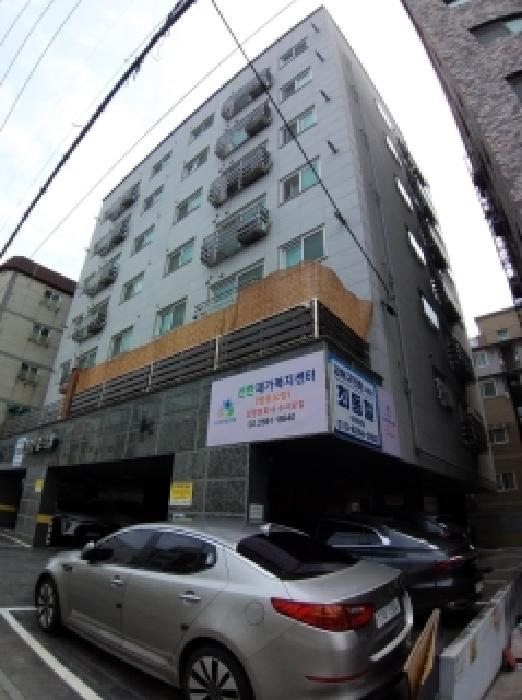 2026타경4289 다세대연립 · 서울특별시 강서구 화곡동 421-17 우솔아트빌 제4층 제402호