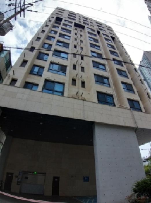 2026타경4520 상가근린 · 서울특별시 영등포구 영등포동7가 29-42 여의도써밋 제9층 제905호
