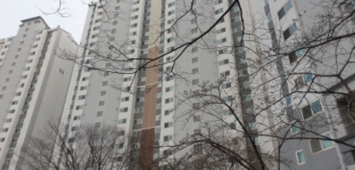 2024타경74362 아파트 · 경기도 의정부시 녹양로62번길 12 111동 12층1203호 (녹양동,녹양힐스테이트)