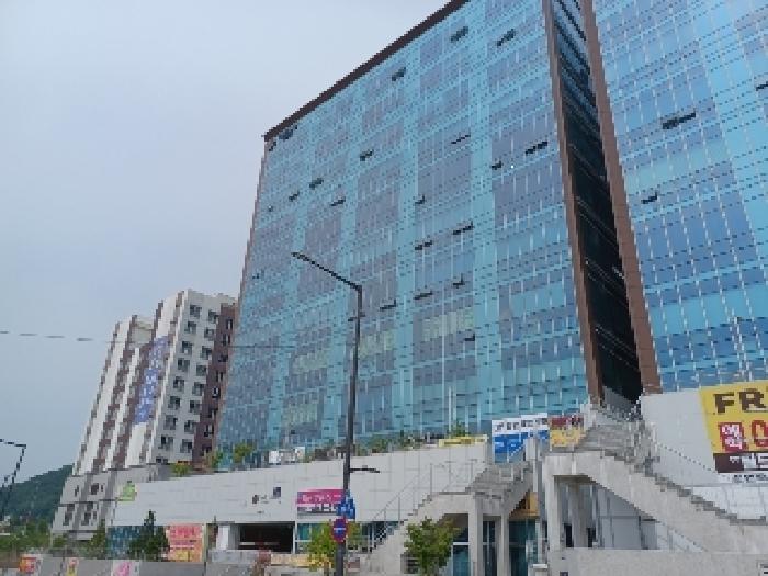 2025타경72383 공장 · 경기도 의정부시 민락동 927-1 의정부더리브센텀스퀘어1 지식산업센터1동 5층 509호