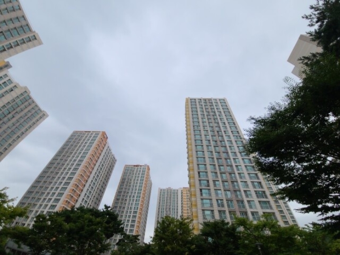 2024타경556177 아파트 · 인천광역시 서구 봉오재2로 37 207동 3층302호 (가정동,루원시티 어울림)