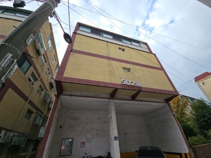 2024타경568613 다세대연립 · 인천광역시 계양구 장제로920번길 9-10 502동 4층402호 (병방동,삼성하이츠맨션)
