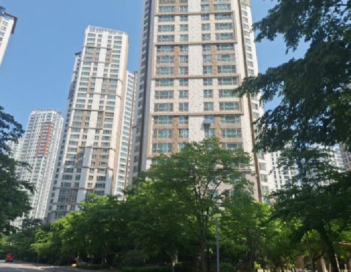 2026타경388 아파트 · 인천광역시 중구 중산동 1887-2 영종힐스테이트 912동 33층3303호