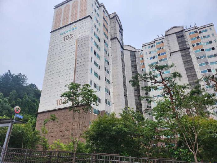 2025타경57171 아파트 · 경기도 용인시 처인구 포곡읍 삼계리 672 계수마을수목원우림필유 103동 4층403호