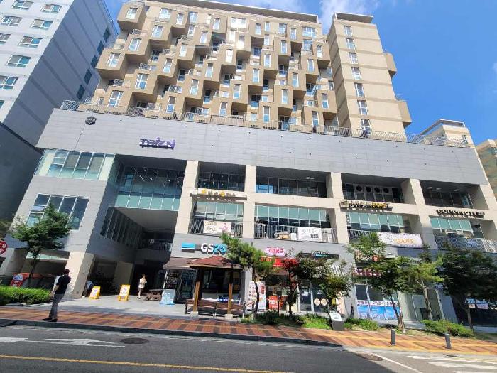 2025타경57390 상가근린 · 경기도 수원시 영통구 이의동 1256-1 테라스힐 7층비706호