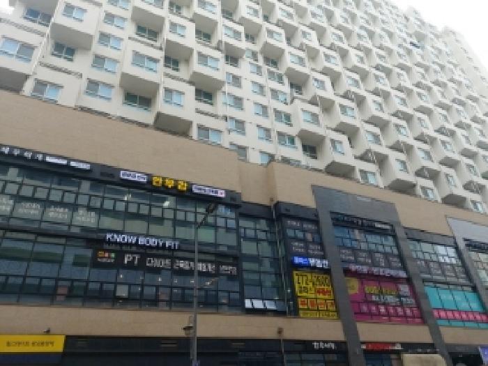 2025타경923 상가근린 · 경기도 수원시 영통구 이의동 1336 힐스테이트 광교중앙역 주건축물제1동 7층740호