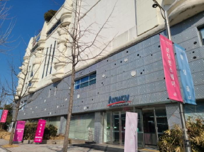 2025타경275 · 경기도 성남시 분당구 탄천상로151번길 20 2층시-238호 (구미동,월드쇼핑(씨지브이 스퀘어))