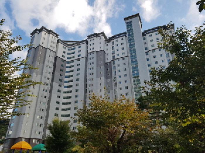 2025타경12540 아파트 · 충청남도 천안시 동남구 안서동 365-3 안서금호어울림아파트 101동 20층 2004호