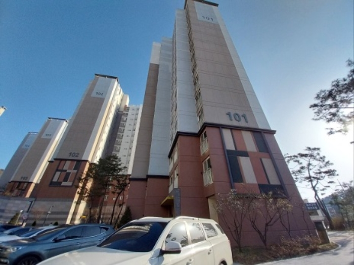 2024타경261 아파트 · 충청남도 공주시 웅진절골3길 38 101동 11층1101호 (웅진동,웅진예미지)
