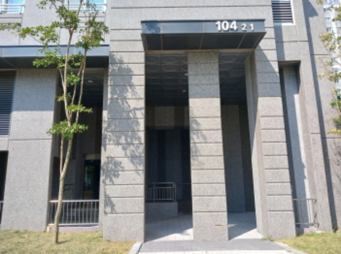 2024타경57642 아파트 · 충청남도 서산시 성연면 성연5로 92-7 104동 1층101호 (서산금호어울림에듀퍼스트)