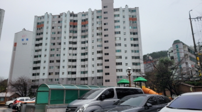 2022타경7037 아파트 · 대구광역시 남구 큰골길 200 102동 10층1005호 (대명동,보성청록타운)