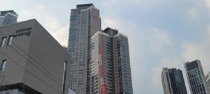 2025타경10154 아파트 · 대구광역시 수성구 두산동 113 수성에스케이리더스뷰 105동 25층2502호