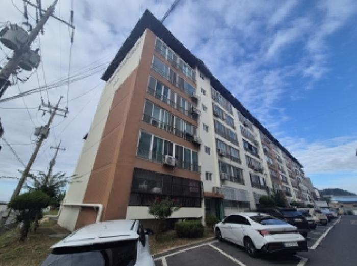 2025타경4075 아파트 · 경상북도 포항시 남구 동해면 약전리 421-10 영남대자연맨션 103동 6층 702호