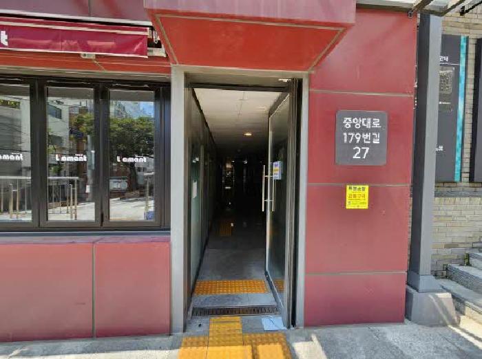 2025타경22145 · 부산광역시 동구 초량동 593 부산역 삼정그린코아 더시티 지하1층103호