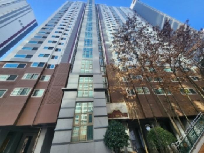 2025타경22986 아파트 · 부산광역시 금정구 구서동 1049 구서동롯데캐슬골드 606동 6층602호