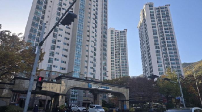 2025타경12696 아파트 · 경상남도 양산시 물금읍 범어리 2676-1 양산신도시반도유보라1차아파트 103동 3층302호