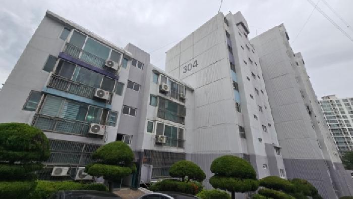 2026타경228 아파트 · 경상남도 양산시 평산동 46-1 새진흥아파트 304동 3층302호