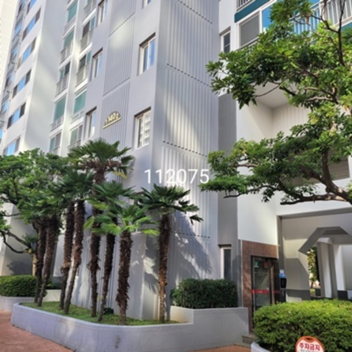 2024타경112075 아파트 · 부산광역시 남구 분포로 111 140동 13층1302호 (용호동,엘지메트로시티)