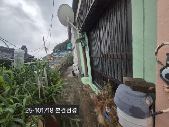 2025타경101718 대지 · 부산광역시 사하구 감천동 6-900