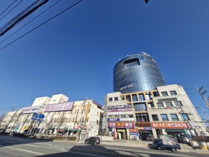2025타경101732 · 부산광역시 사상구 감전동 502-1 마트월드 1층비152호