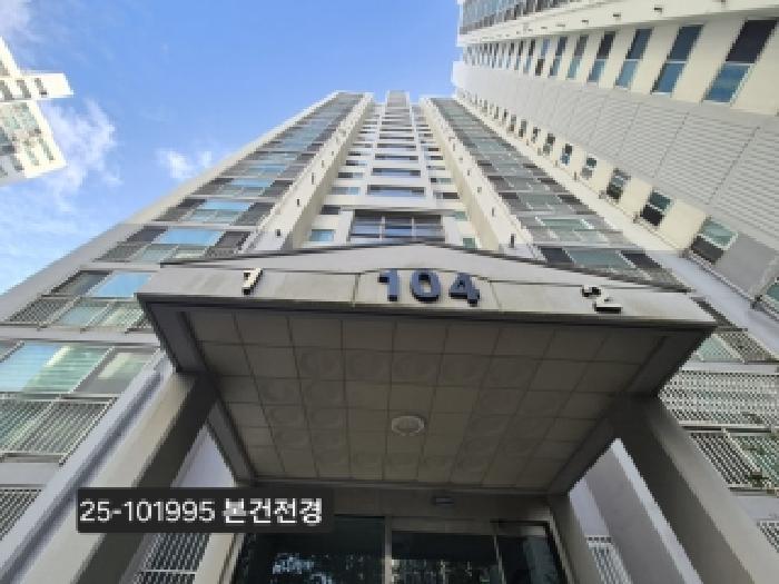 2025타경101995 아파트 · 부산광역시 북구 화명동 2322 수정강변타운 104동 17층 1701호