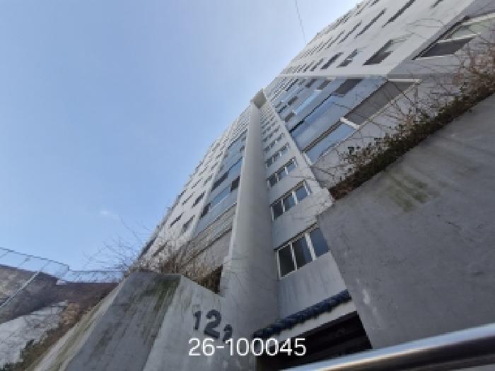 2026타경100045 아파트 · 부산광역시 사하구 괴정동 398-22 신익타운 2동 2층201호