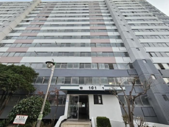 2025타경12528 아파트 · 경상남도 창원시 성산구 대방동 357 대방개나리1차아파트 101동 1층110호