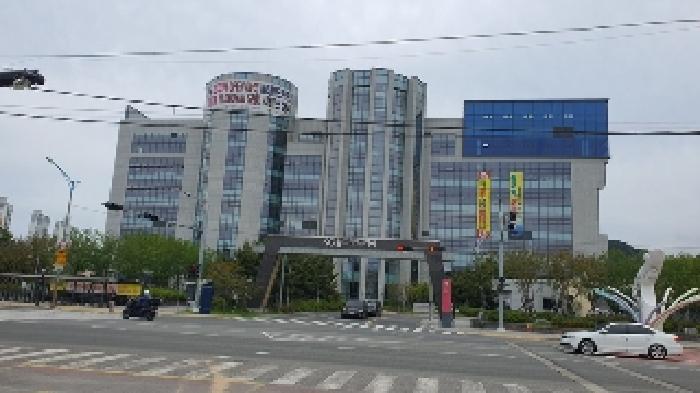 2025타경219 · 경상남도 창원시 마산회원구 양덕동 974-21 케이씨월드카프라자 에이동 2층270호