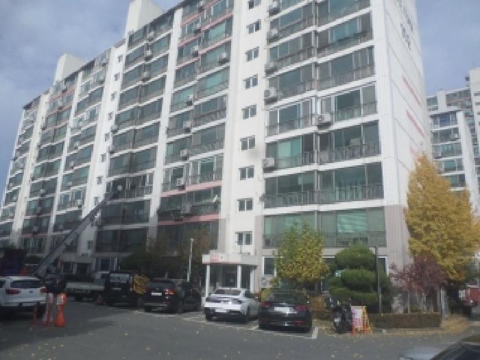 2025타경1005 아파트 · 전북특별자치도 전주시 완산구 삼천동1가 305-10 대왕장미타운 102동 4층402호