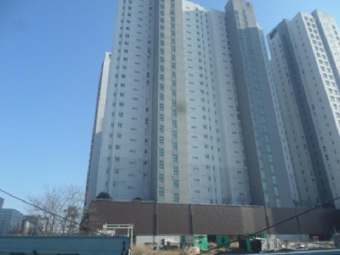 2026타경30247 아파트 · 전북특별자치도 완주군 삼례읍 삼례리 1762 삼례이지움더퍼스트 24층 104동 2403호