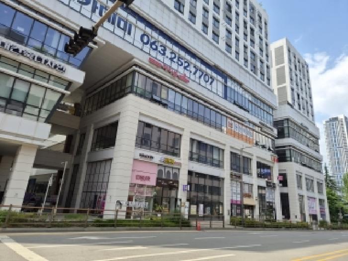 2026타경30573 상가근린 · 전북특별자치도 전주시 덕진구 송천동2가 1329-1 로마네시티현대썬앤빌전주 10층 102동
