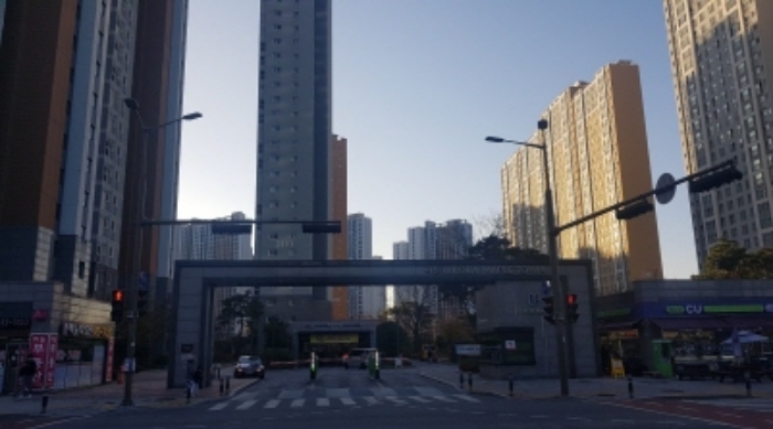 2023타경4780 아파트 · 경기도 남양주시 다산순환로 300 2101동 4층 404호 (다산동,다산반도유보라메이플타운)