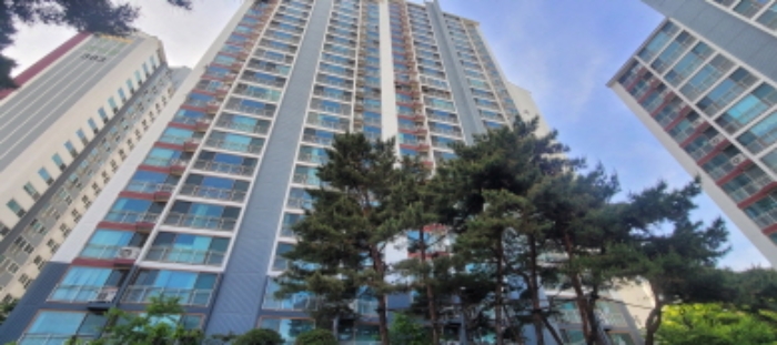 2024타경67794 아파트 · 경기도 고양시 일산서구 일청로 45 302동 14층1402호 (일산동,일산3차현대홈타운)
