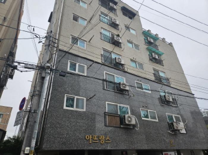 2025타경53380 상가근린 · 경기도 광명시 광명동 758-4 아뜨랑스 3층304호